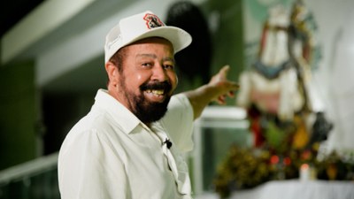 Sambista Jorginho do Império é xará do Santo Guerreiro / Crédito: Divulgação / TV Brasil
