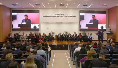 Cissa Guimarães recebe Troféu Romy no Prêmio EMERJ Mulheres do Ano 2025 / Crédito: Maicon Souza / EMERJ