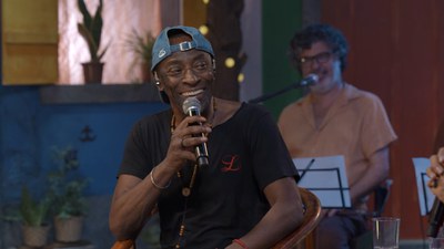 Serginho Meriti fala sobre seus sucessos no Samba na Gamboa / Crédito: Divulgação / TV Brasil