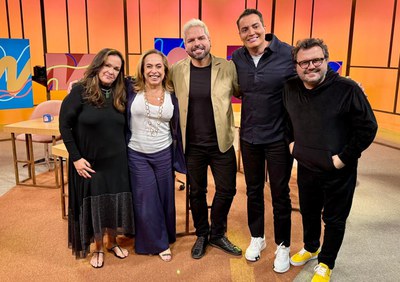Cissa Guimarães e convidados na edição do Sem Censura que discute fama / Crédito: Raphael Lemos / TV Brasil