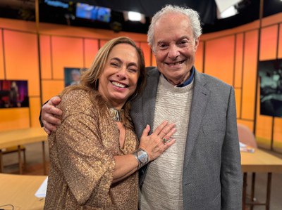 Cissa Guimarães homenageia Francis Hime no Sem Censura / Crédito: Raphael Lemos / TV Brasil