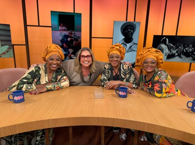 Katy Navarro e as Matriarcas do Samba no programa Sem Censura  / Crédito: Rodrigo Peixoto / TV Brasil