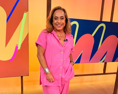 Cissa Guimarães apresenta o programa Sem Censura / Crédito: João Ramalho / TV Brasil