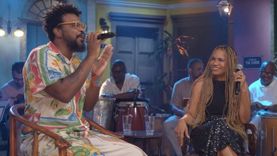 Nego Alvaro e Teresa Cristina no programa Samba na Gamboa / Crédito: Divulgação / TV Brasil Nego Alvaro e Teresa Cristina no programa Samba na Gamboa / Crédito: Divulgação / TV Brasil