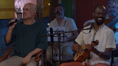 Mateus Professor e Rogério Família no programa Samba na Gamboa / Crédito: Divulgação / TV Brasil