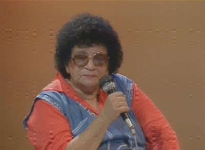 Cantora Aracy de Almeida na telinha da TV Educacativa do Rio de Janeiro / Crédito: Acervo / TVE-RJ