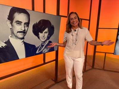 Cissa Guimarães no especial do Sem Censura sobre Janete Clair / Crédito: Raphael Lemos / TV Brasil