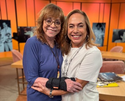 Cissa Guimarães e Gloria Perez no especial do Sem Censura sobre Janete Clair / Crédito: Raphael Lemos / TV Brasil