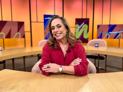 Cissa Guimarães apresenta o programa Sem Censura / Crédito: Raphael Lemos / TV Brasil