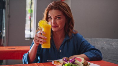 Apresentadora Mayana Neiva destaca como alimentação vegana pode ser econômica / Crédito: Novelo Filmes
