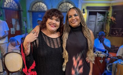 Simone Mazzer interpreta clássicos de Nelson Cavaquinho no Samba na Gamboa da TV Brasil