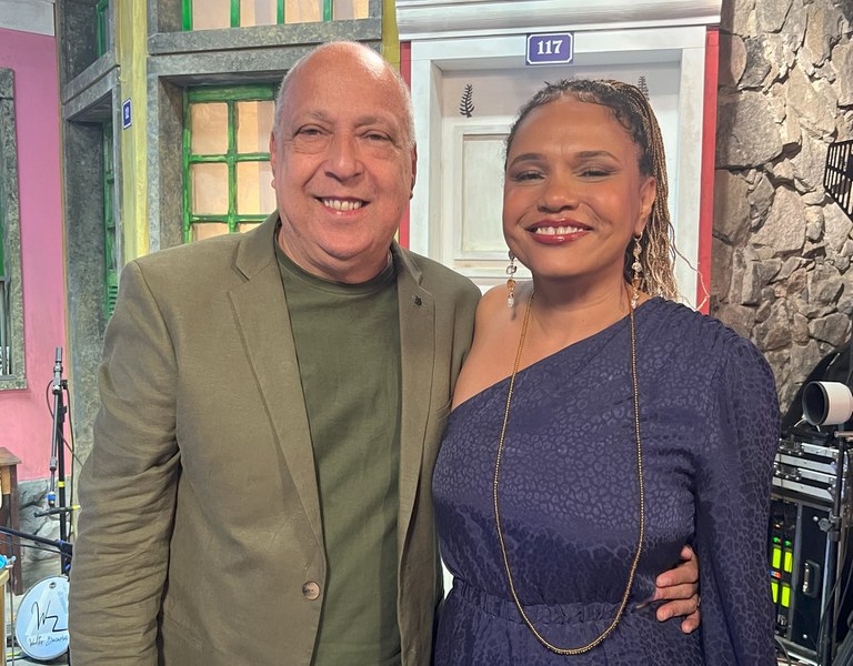 Sombrinha e Teresa Cristina no Samba na Gamboa / Crédito: Rodrigo Peixoto / TV Brasil