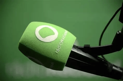 Rádio Nacional do Alto Solimões comemora 20 anos com circuito de palestras nas escolas de Tabatinga (AM)