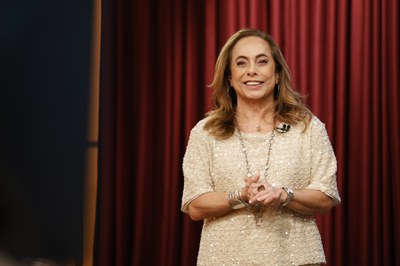Cissa Guimarães apresenta o programa Sem Censura / Crédito: Fernando Frazão / Agência Brasil